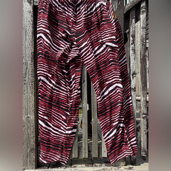 Zubaz Retro-style Chicago Blackhawks Zebra striped pants size XXL - Picture 2 of 5